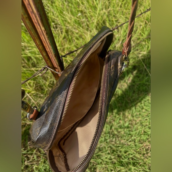 Vintage boho re-vamped Louis Vuitton - Picture 5 of 6